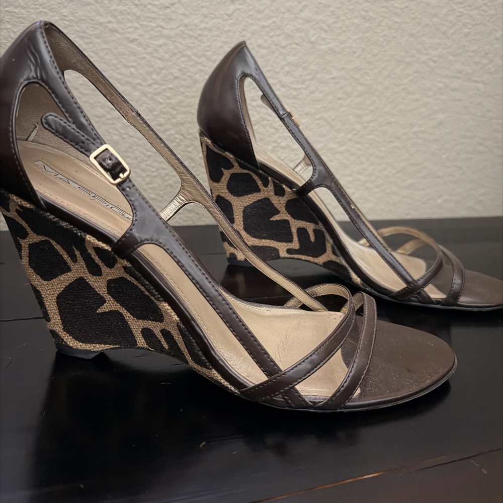 Via Spiga- barely used - beautiful high heel.